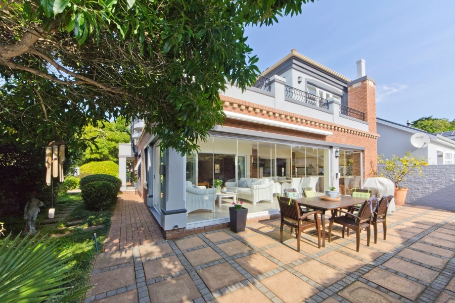 3 Bedroom Property for Sale in Leisure Isle Western Cape